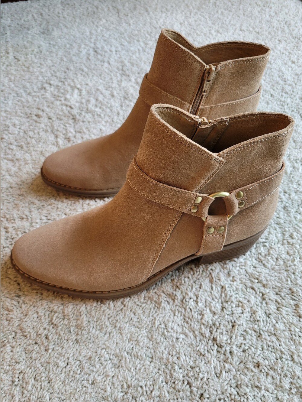 Suede Harness Ankle Boot in Beachwood Never Worn 9